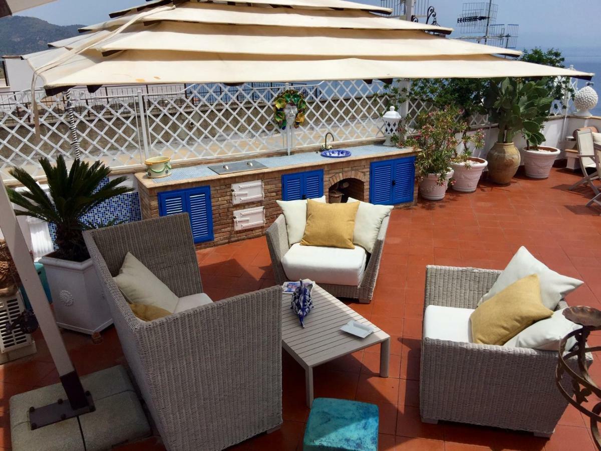 Maison D'art Casa Arico Bed & Breakfast